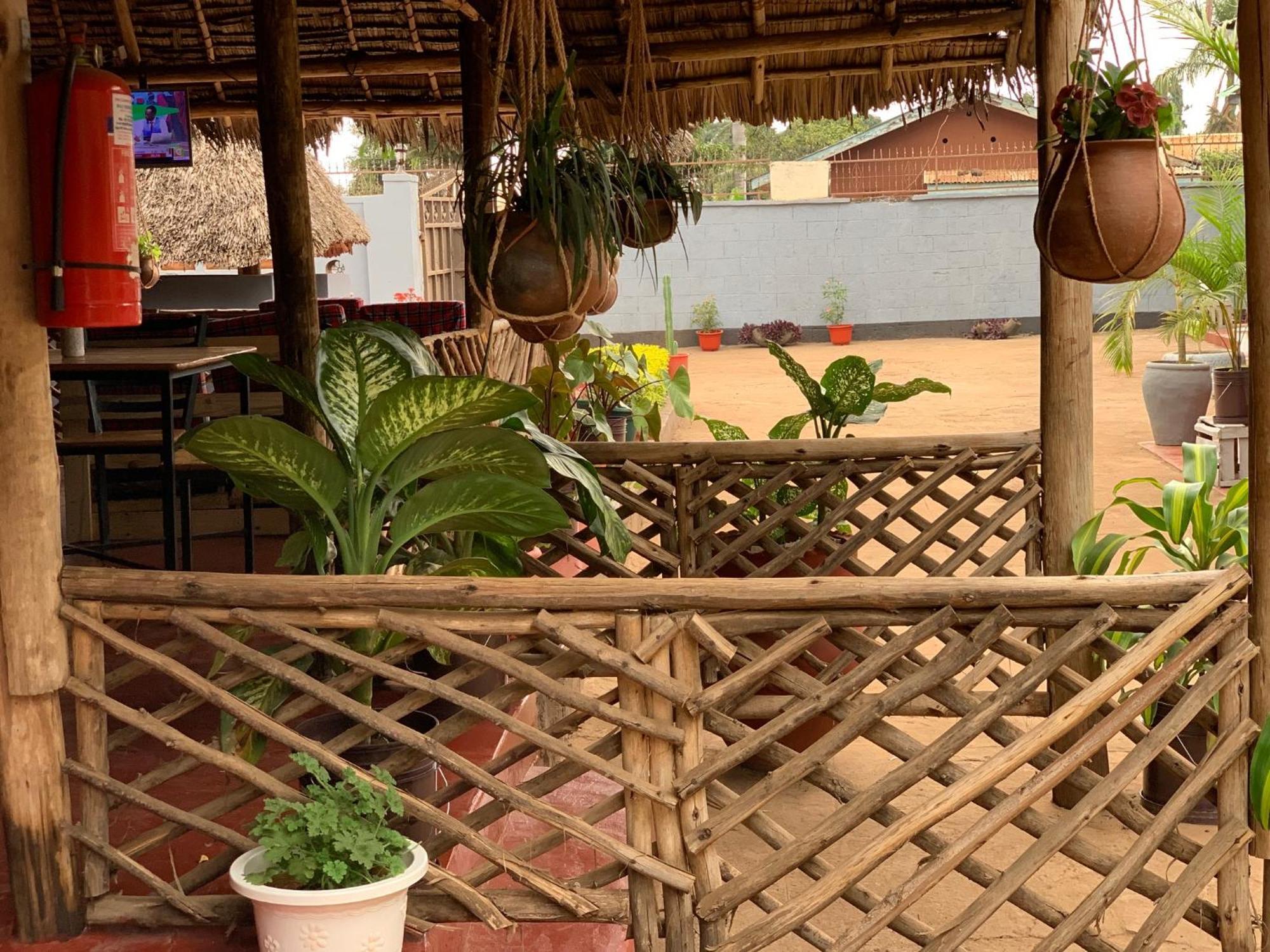 The Better Inn Moshi Exterior foto